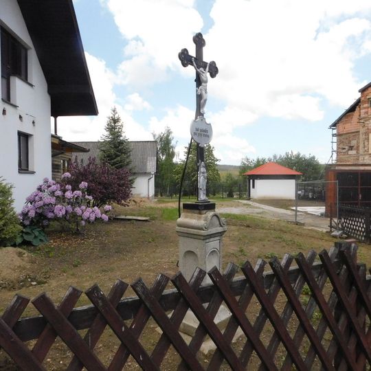 Kříž u domu č. 44 ve Zdislavicích