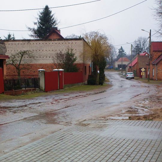 Bługowo, Gmina Złotów