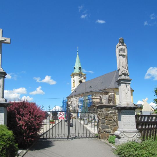 Kříž v Pusté Polomi u hřbitova