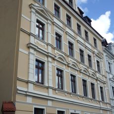 Mietshaus in geschlossener Bebauung Lunitz 13