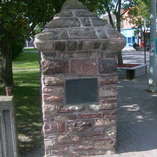 Cairn du International Hotel