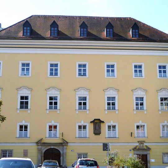 Ehemaliger Kanonikatshof Starzhausen, seit 1843 Seminar, heute Bischöfliches Priesterseminar St Stephan