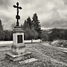 Kříž na rozcestí u hřbitova v Proboštově