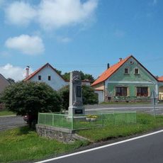 Pomník padlým v Defurových Lažanech