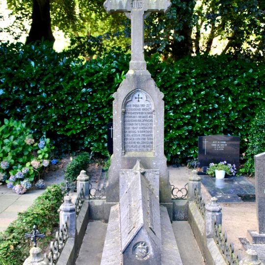 Grafmonument Pastoor B.J.G. van Rijckevorsel