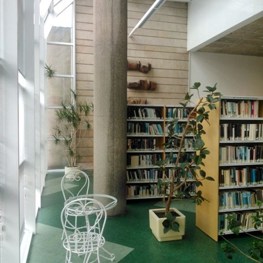 Biblioteca Pública Municipal de Avilés - Bances Candamo