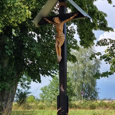 Holzkreuz mit Kruzifix Särchener Straße (Ecke Maukendorfer Straße)