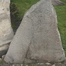 Upplands runinskrifter 532