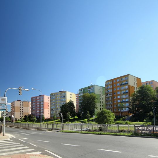 Lávka přes Příbramský potok u Klaudovy ulice