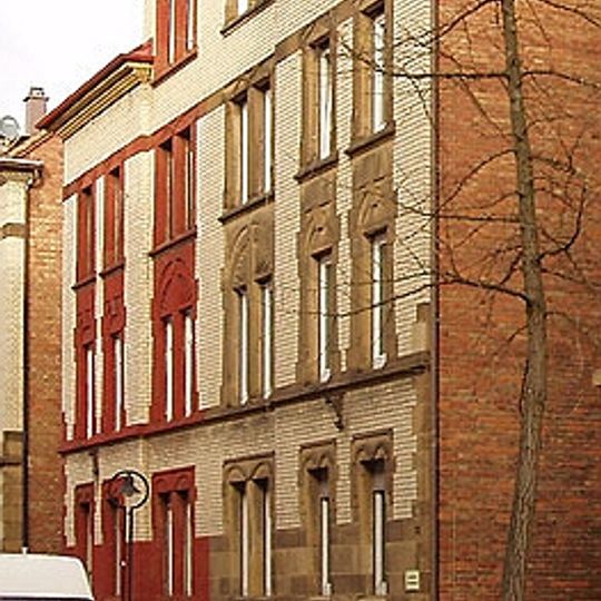 Uhlandstraße 71 und 73