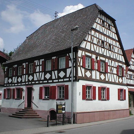 Haus Mosbacher Straße 3