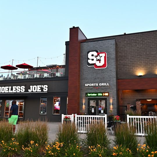 Shoeless Joe's Sports Grill