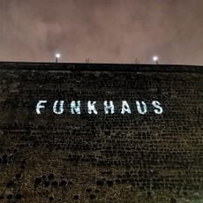 Die Welt; Lichtskulpturen Beethoven 2020