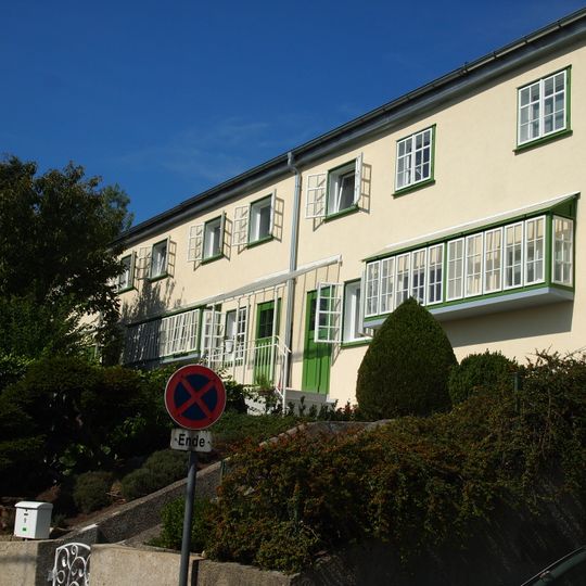 Siedlung Heuberg, sog. Häuser mit einer Mauer