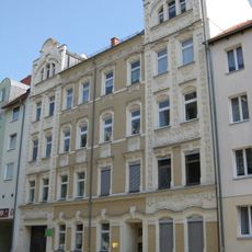 Mietshaus in geschlossener Bebauung konzipiert Senefelderstraße 35