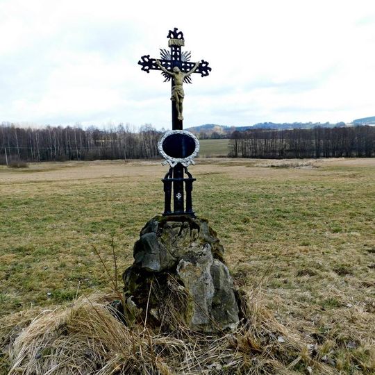 Kříž severozápadně od Nového Rychnova při cestě na Sázavu