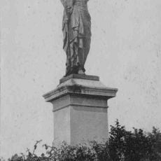 Statue de Sainte-Philomène