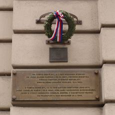 Pamětní deska Aloise Rašína a Ladislava Rašína v Žitné ulici v Praze