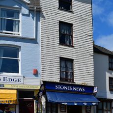 27 And 27A, The Quay