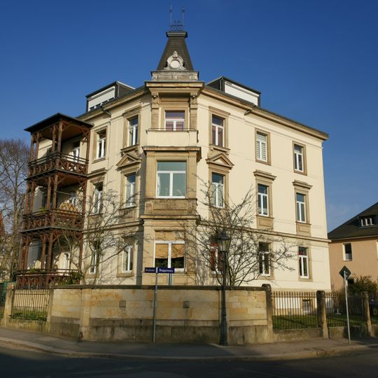 Brucknerstraße 17