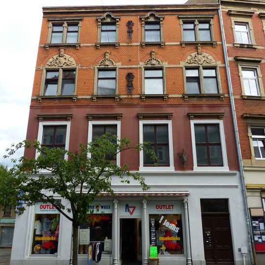 Mietshaus in ehem. geschlossener Bebauung Bahnhofstraße 26