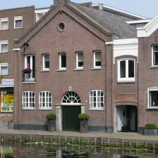Noordvestsingel 77, Schiedam