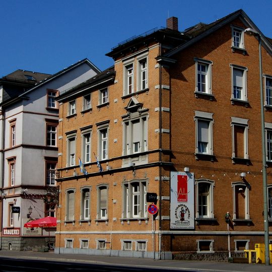 Haus Westanlage 30