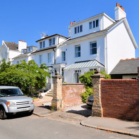 42-46 , Wonford Road