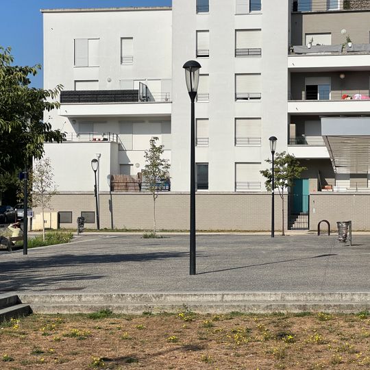 Parvis Hubertine Auclert