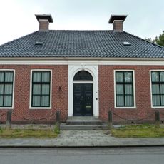 Baron van Asbeckweg 29, Warfhuizen