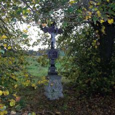 Kříž severně od Chotěmic