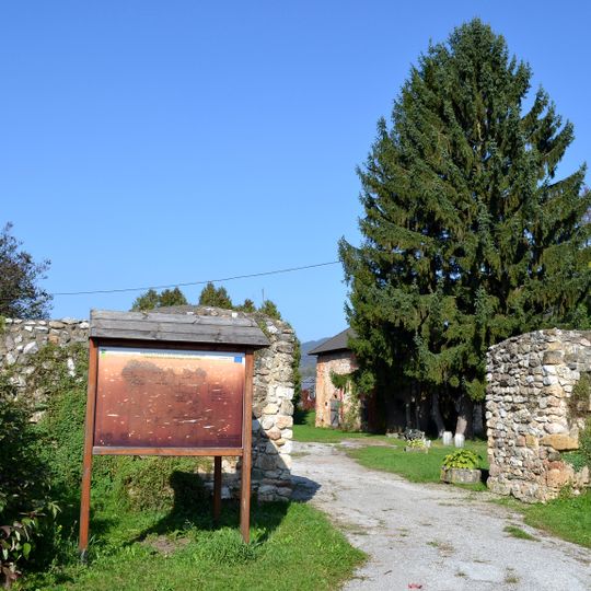 Štítnický vodný hrad, opevnenie hradu