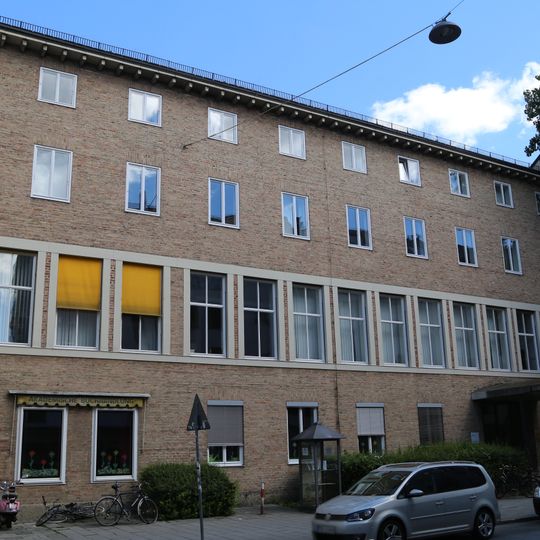 Ehem. Fritz-Beck-Studentenhaus, jetzt Institute der Ludwig-Maximilians-Universität