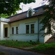 Category:Dwór Ziobrowskich