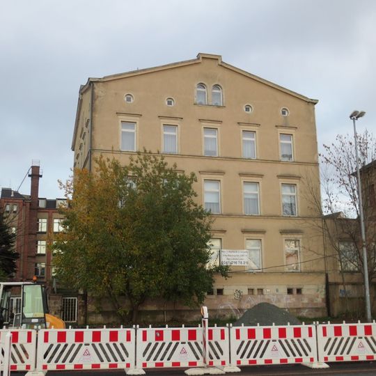 Kontorhaus einer Fabrik, mit Vorgarten Dresdner Straße 36