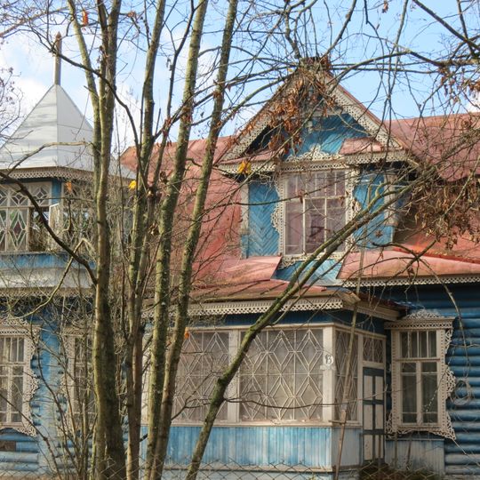 Dacha at Oligopolskaya street, 13