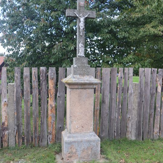 Kříž na východním okraji Mohelna