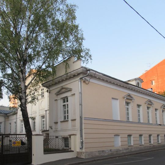 Дом № 23 по Денисовскому переулку