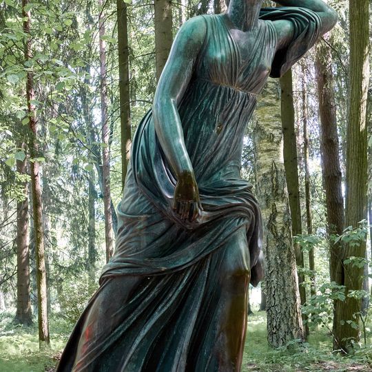 Niobide 3 statue in Pavlovsk Park