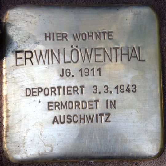 Stolperstein en memoria de Erwin Löwenthal