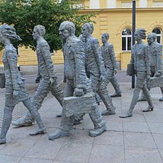 Humanoidi by Michal Trpák