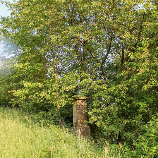 Kříž v Petrušově na polním rozcestí