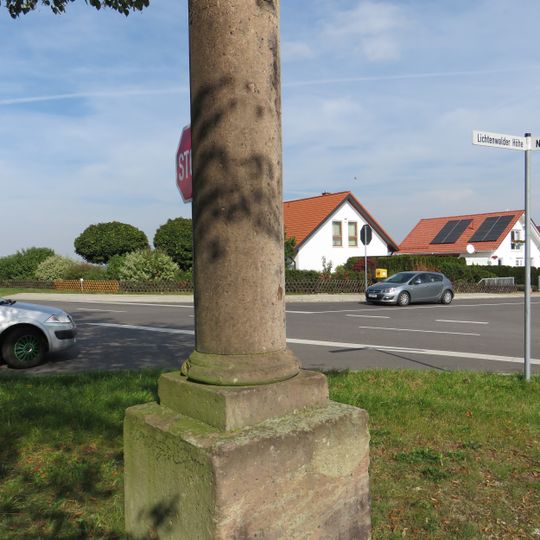 Lichtenwalder Höhe-Gemarkungssäule, Chemnitz-Ebersdorf
