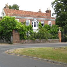 Gates And Gatepiers And Wall At Docwra's Manor