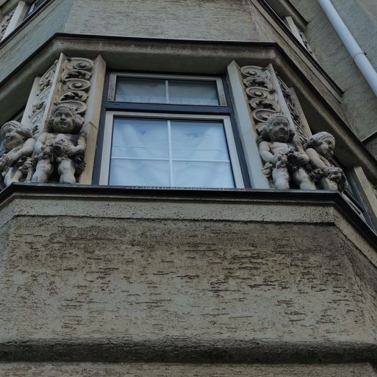 Waldeggstraße 1/Beethovenstraße 2