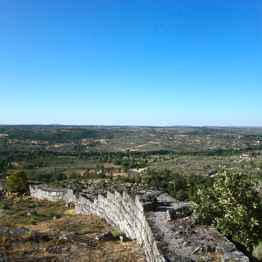 Castelo de Vila do Touro