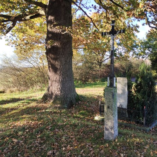 Kříž jižně od Vranova