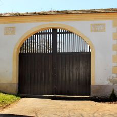 Brána usedlosti čp. 25