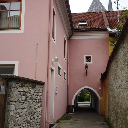 Wohn- und Geschäftshaus Pfarrgasse 2