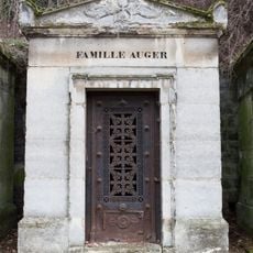 Grave of Auger